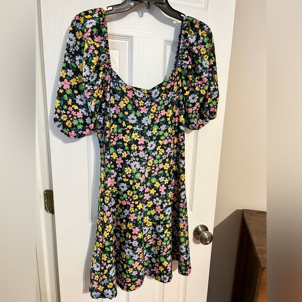 Miss Selfridge summer floral mini dress - Picture 4 of 5
